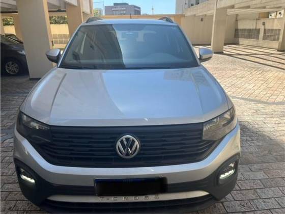 VOLKSWAGEN T-CROSS 1.0 200 TSI TOTAL FLEX AUTOMÁTICO VOLKSWAGEN T-CROSS 1.0 200 TSI TOTAL FLEX AUTOMÁTICO